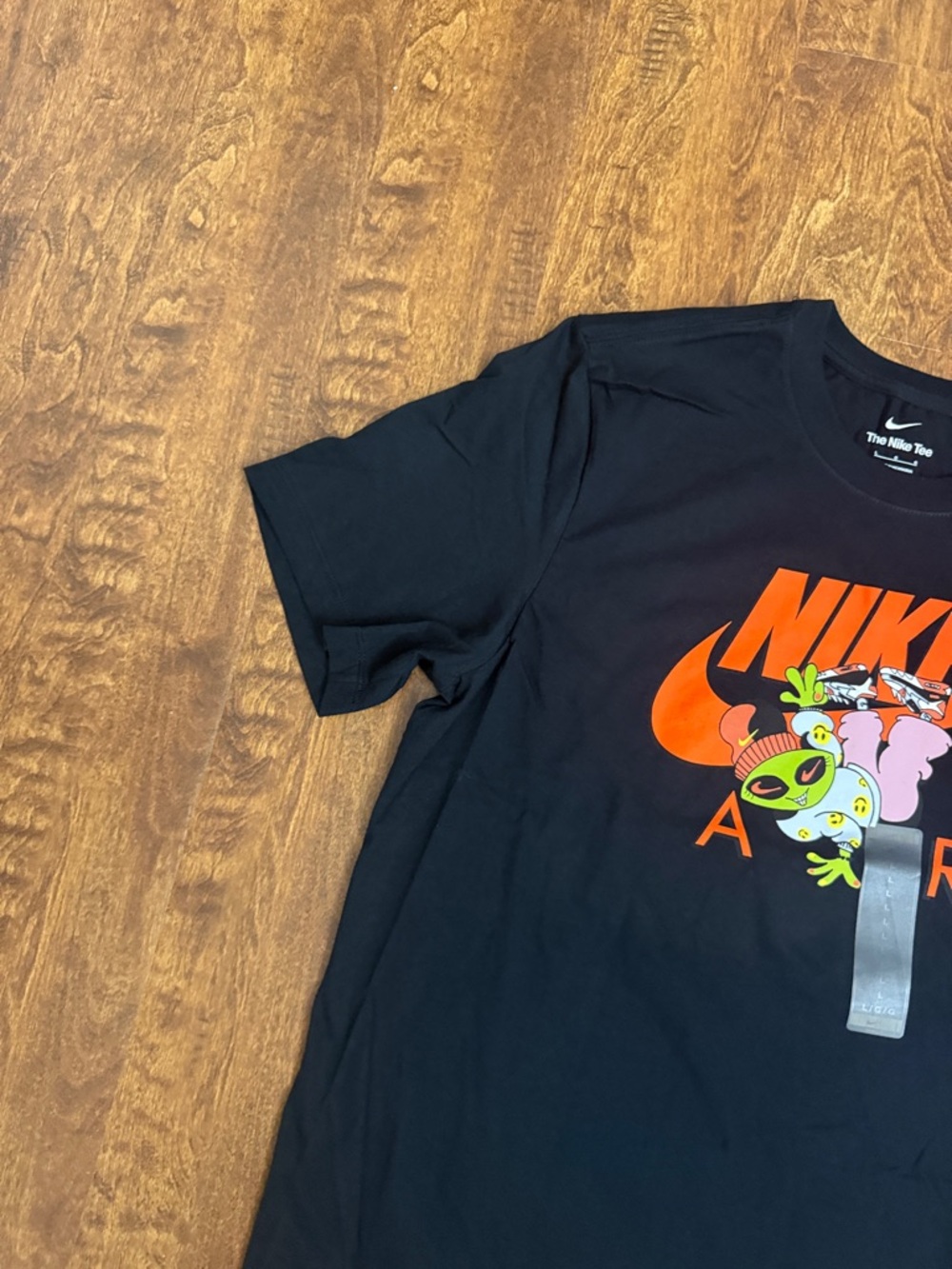 Nike Men’s Black Short Sleeve Tee with Orange Swoosh Multicolor Graphic Size L - Picture 5 of 16